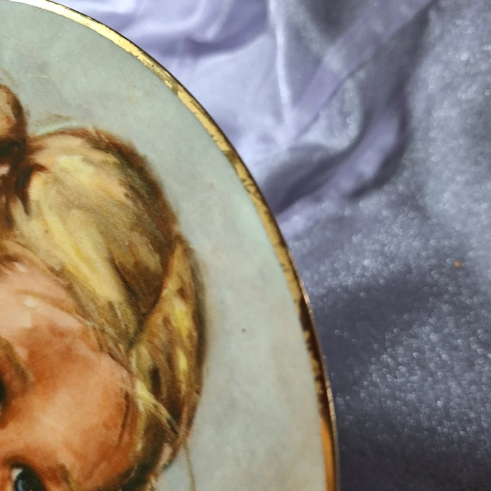 JENNIFER AND JENNY FUR 1978  Plate